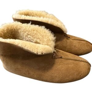 Ugg Shearling Slippers Made in New Zealand Womens Size 9 Good Used Condition
